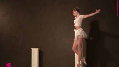 Erotic Ballerina Strip With Tatjana - hclips.com