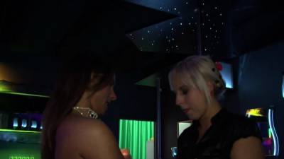 Hot bitches gets fucked and facialized - drtvid.com