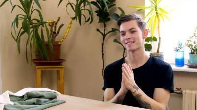 FIST4K. Goddess with perky titties allows neighbor - drtvid.com