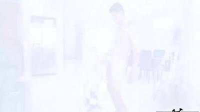 Leo Valentino Cant Resist Stepmom Katie Monroes Big Tits - hclips.com