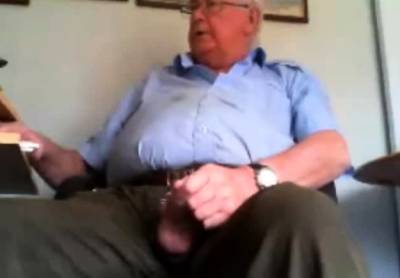 Lovely old wanker - drtvid.com