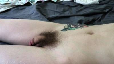 Amateur mature MILF giving handjob - drtvid.com