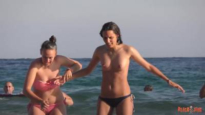 Perfectly erect - BeachJerk - hclips.com