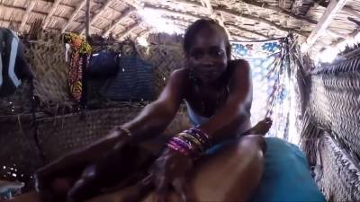 Messaging big cock in the beach hut - drtvid.com