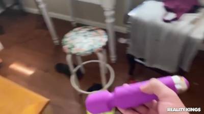 Aubree Valentine - Countless E-mails - hclips.com