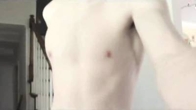 Young Exhibitionist Love it - drtvid.com