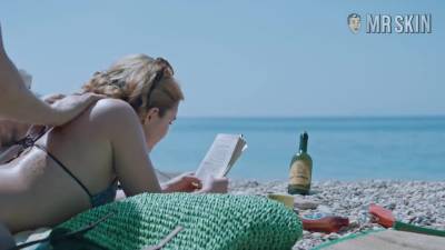 Skin - Best Of Florence Pugh - Mr.Skin - hotmovs.com