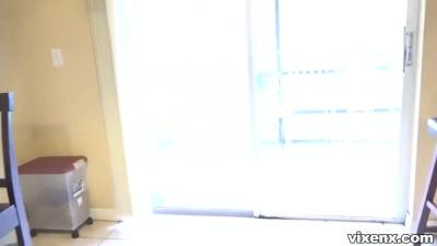 Naomi Woods - Naomi Woods - The Best Worst Real Estate Agent In Hd - hotmovs.com