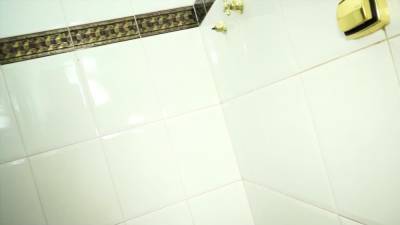 Perverted client fucked shemale in ass - drtvid.com