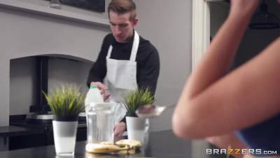 Jasmine Jae - Jasmine Jae In Boning The Butler - upornia.com