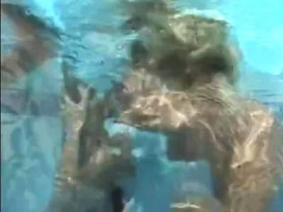 Underwater pool blowjob - drtvid.com