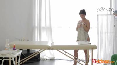 Alice - Alice Smack in Oil massage and anal for teeny - hotmovs.com