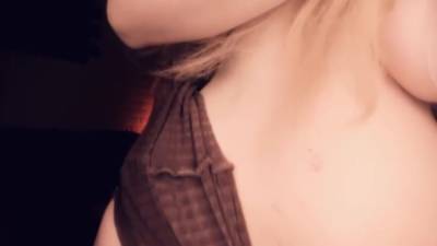 Pregnant 35 Week With Huge Boy - hclips.com