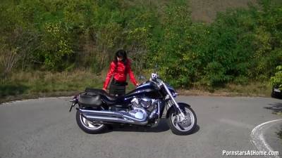 Veronica Diamond Outdoor Masturbation - hotmovs.com