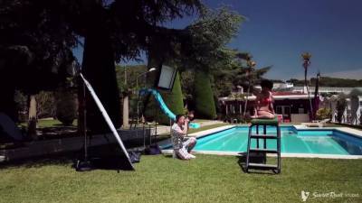 Busty Babe Gangbang Sex With Stacy Bloom - hotmovs.com