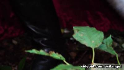 BONUS-Megan Inky Solo Anal Session - hotmovs.com