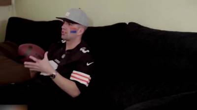 Short Haired Milf Paola Fucks Pizza Guy - hotmovs.com