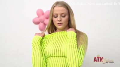 Paris White - Solo Masturbation - hotmovs.com