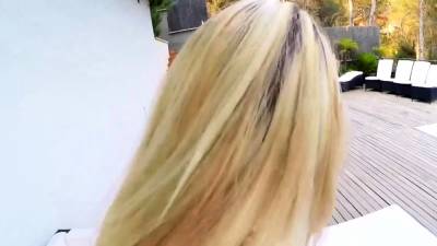 Christen Courtney wants to get fucked beside the pool - drtvid.com