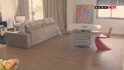 Curvy Blonde Enjoys Thick Throbber - hotmovs.com