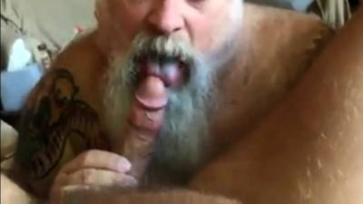 Daddy Sucks Cock - drtvid.com