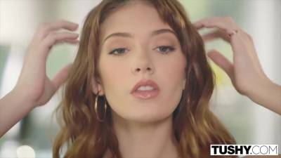 This College Student Loves Camming And Getting Gaped More Than Anythi - upornia.com