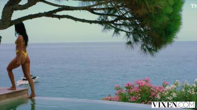 A Perfect View For Unforgettable Passionate Sex - hotmovs.com