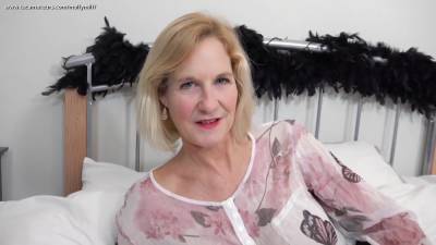 Molly Fucks Apollo - MollyMILF - hclips.com