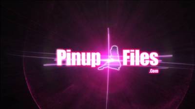 Demmy Blaze loves to shake her big all natural tits - drtvid.com