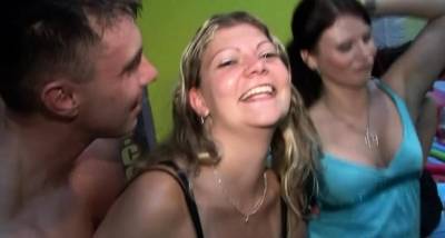 Blond bastard waiter oozing puss and sucking cunt juices - drtvid.com