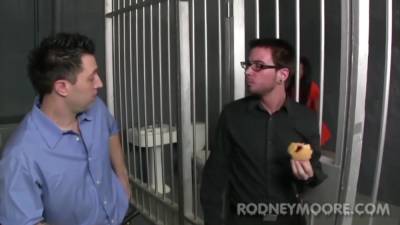 Cassandra Nix Sucks Long Dicks In The Jail - hotmovs.com