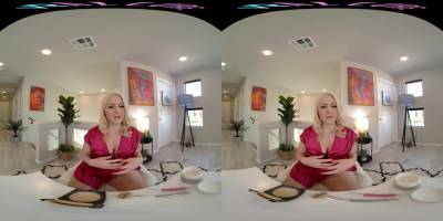 VRALLURE Lisey's Alt-Lifestyle - hotmovs.com