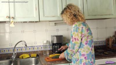 Vegan Cooking Classes With Anne - AnneSwinger - hclips.com