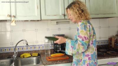 Vegan Cooking Classes With Anne - AnneSwinger - hclips.com
