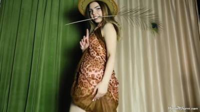 Rebecca - Marvel Rebecca Cowrgirl - hclips.com