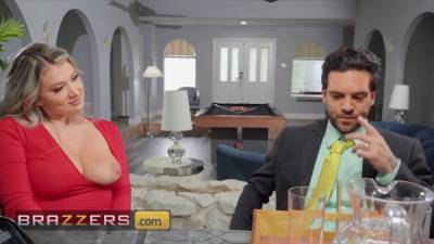 Brazzers - Emily Right gives a hj to Small Hands before having her pussy banged by his meaty dick - sexu.com