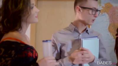 And Threesome Sex With Gina Gerson And Niki Sweet - hotmovs.com