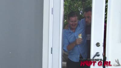 Kimber Woods - myfriendshotgirl - txxx.com