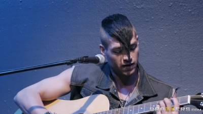 Madison Ivy - Xander Corvus - Xander's World Tour - Ep.1 - xxxfiles.com - Germany