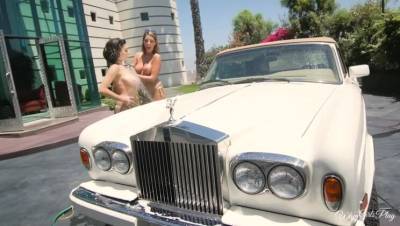 Darcie Dolce - August Ames - Clean My Machine - veryfreeporn.com