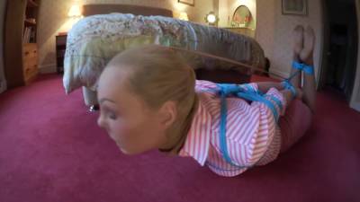 Amateur Honey With A Bdsm Fetish - hclips.com