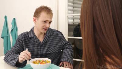 Babysitter Diaries 21 Scene 2 - Mis - upornia.com