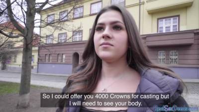 Pulled european fucks in public as she wants some easy cash - hotmovs.com