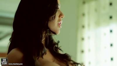 Brunette 4ng3lic4 - upornia.com