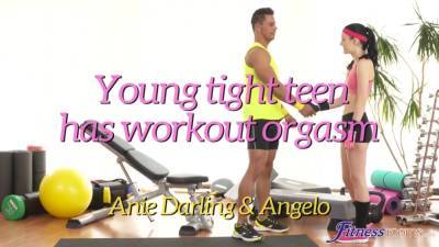 Anie Darling - Anie Darling In Young Tight Teen Has Work - hotmovs.com
