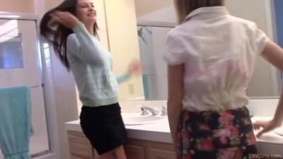 Sensual 18yo Schoolgirl Girls Are Steamy Lesbians With 18 Years Old - upornia.com