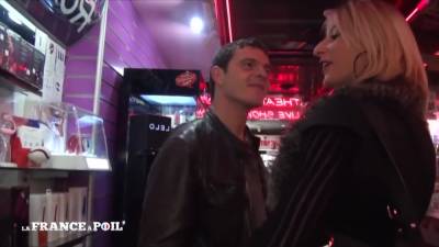 A 30 Yo Blond Gets Copulated In A Paris - hotmovs.com