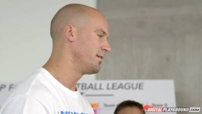 Layla London - Sean Lawless - Fantasy Draft Lay - veryfreeporn.com - Usa