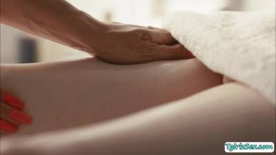 Tgirl masseuse analed her shemale client - fetishpapa.com