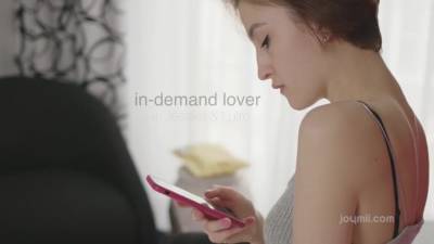 Short Haired Chick Gets Pounded - hotmovs.com